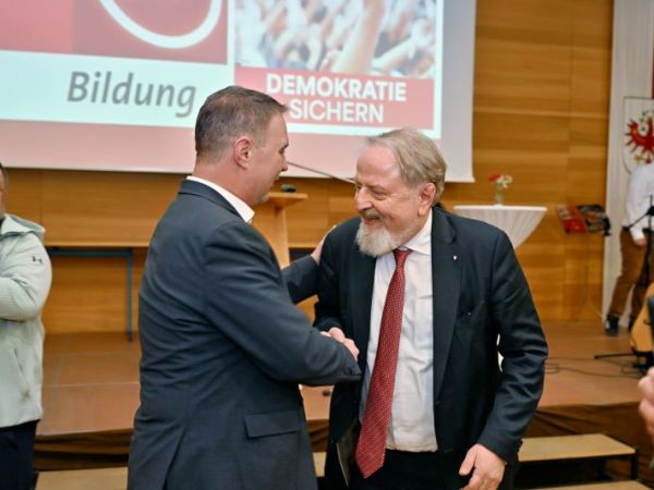 2. Februar 2026: SPÖ-Babler/Seltenheim gratulieren Gerhard Schmid herzlich zur Wiederwahl als Bundesbildungsvorsitzender